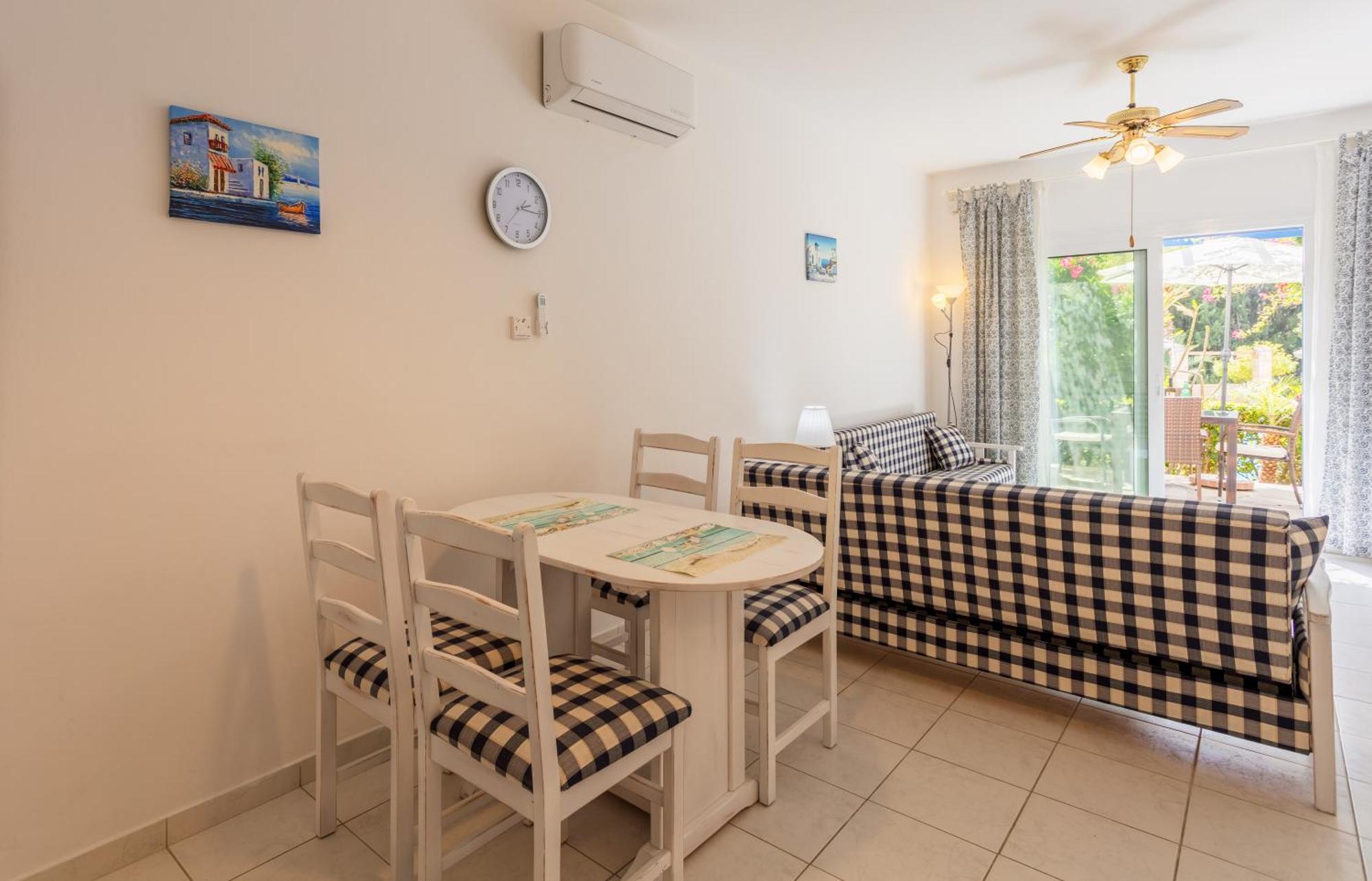 Regina Gardens Lovely Apartment Paphos Luaran gambar
